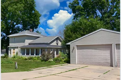 207 E Lincoln Street, Seneca, IL 61360 - Photo 1