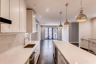 2848 N Damen Ave, Chicago, IL 60618 - Photo 5