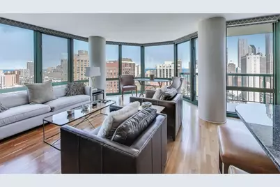 111 W Maple Street #2601, Chicago, IL 60610 - Photo 3