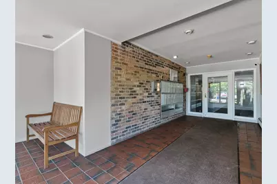 940 E Old Willow Road #305, Prospect Heights, IL 60070 - Photo 3