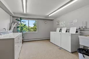 940 E Old Willow Rd, Prospect Heights, IL 60070 - Photo 15