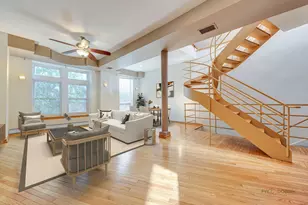 902 W Newport Ave, Chicago, IL 60657 - Photo 7