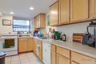 902 W Newport Ave, Chicago, IL 60657 - Photo 43