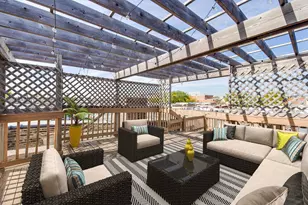 902 W Newport Ave, Chicago, IL 60657 - Photo 29