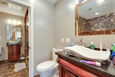 902 W Newport Avenue, Chicago, IL 60657 - Photo 25