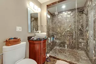 902 W Newport Ave, Chicago, IL 60657 - Photo 23