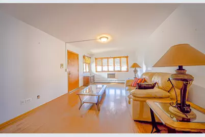 8216 W Belmont Avenue #2N, Chicago, IL 60634 - Photo 3