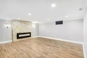 18307 Locust St, Lansing, IL 60438 - Photo 15