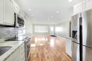 18307 Locust St, Lansing, IL 60438 - Photo 7