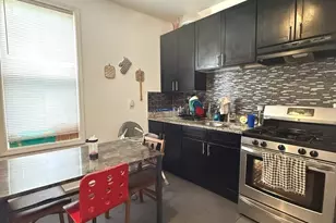 8329 S Burnham Ave, Chicago, IL 60617 - Photo 7