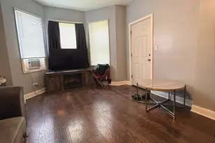 8329 S Burnham Ave, Chicago, IL 60617 - Photo 3