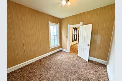 211 S Bloomington Street, Streator, IL 61364 - Photo 9