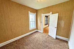 211 S Bloomington St, Streator, IL 61364 - Photo 9