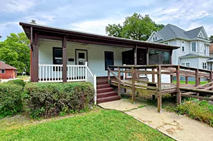 211 S Bloomington St, Streator, IL 61364 - Photo 1