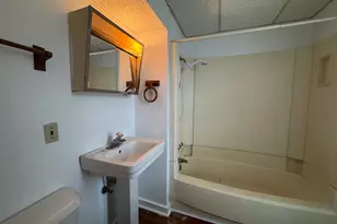 39 E Church St, Sandwich, IL 60548 - Photo 9