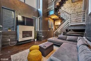 1424 W Grand Ave, Chicago, IL 60642 - Photo 5