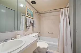 175 E Delaware Pl, Chicago, IL 60611 - Photo 13