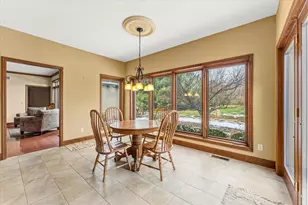 200 Riverbend Blvd, Mahomet, IL 61853 - Photo 13