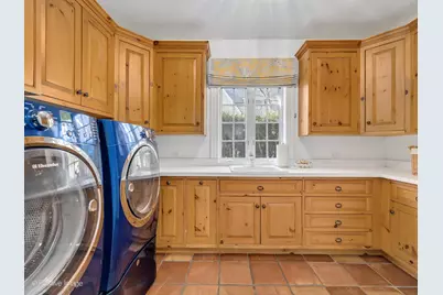 401 Glendale Avenue, Oak Brook, IL 60523 - Photo 25