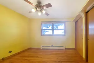 36 S Highview Ave, Addison, IL 60101 - Photo 9