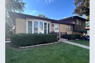 36 S Highview Avenue, Addison, IL 60101 - Photo 1