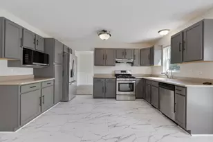 399 Fulton St, South Elgin, IL 60177 - Photo 5