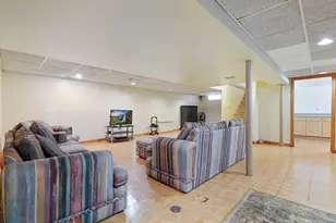 913 E 162nd Pl, South Holland, IL 60473 - Photo 15