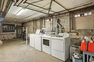 1431 W Cuyler Ave, Chicago, IL 60613 - Photo 15