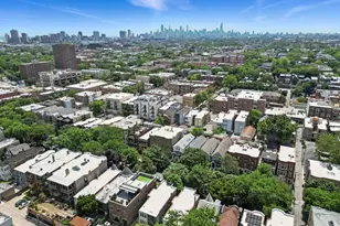 1431 W Cuyler Ave, Chicago, IL 60613 - Photo 17