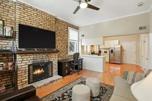 1431 W Cuyler Ave, Chicago, IL 60613 - Photo 3