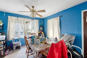 931 N Fairfield Rd, Round Lake Beach, IL 60073 - Photo 5