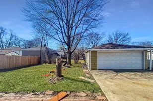 10 N Adams Dr, Addison, IL 60101 - Photo 11