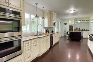 402 W Le Fevre Rd, Sterling, IL 61081 - Photo 7