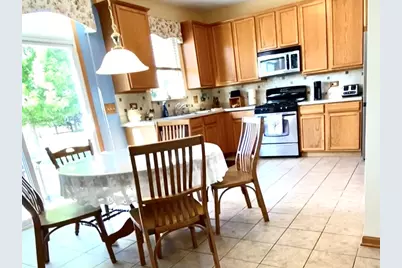 1056 Deertrail Court, Antioch, IL 60002 - Photo 15