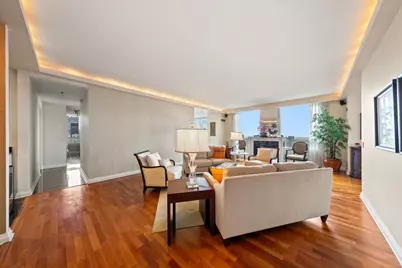 33 W Ontario Street #47E, Chicago, IL 60654 - Photo 3