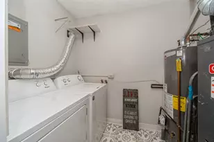 1886 Stockton Dr, Hoffman Estates, IL 60169 - Photo 17