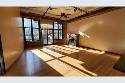 333 W Hubbard Street #323, Chicago, IL 60654 - Photo 15