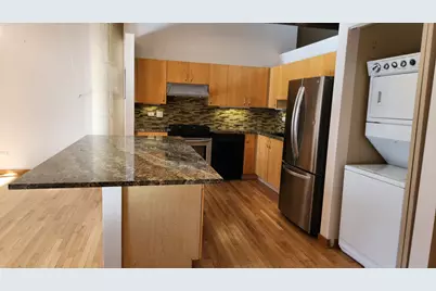333 W Hubbard Street #323, Chicago, IL 60654 - Photo 7