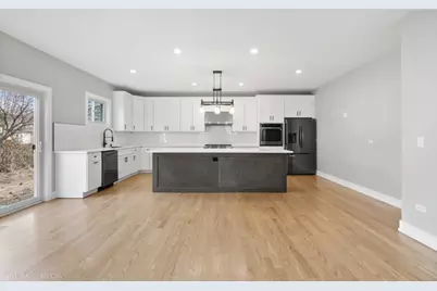 4016 Faith Lane, Saint Charles, IL 60174 - Photo 7