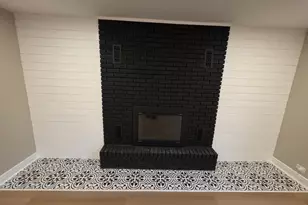 5749 S Kenneth Ave, Chicago, IL 60629 - Photo 9