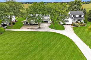 49W972 Peterson Rd, Maple Park, IL 60151 - Photo 3