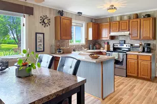 49W972 Peterson Rd, Maple Park, IL 60151 - Photo 9