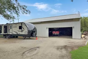 49W972 Peterson Rd, Maple Park, IL 60151 - Photo 35