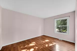 6988 Plumtree Ln, Hanover Park, IL 60133 - Photo 15