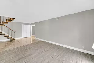 6988 Plumtree Ln, Hanover Park, IL 60133 - Photo 19