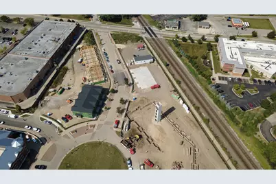 331 Plaza Circle, Mundelein, IL 60060 - Photo 5