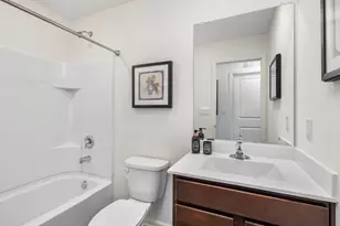 6530 Linden Trl, Wonder Lake, IL 60097 - Photo 9