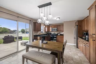 15826 Chippewa Ln, Manhattan, IL 60442 - Photo 3