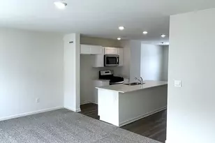 6540 Linden Trl, Wonder Lake, IL 60097 - Photo 7