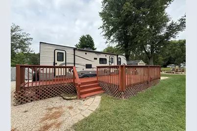 24-82 Woodhaven Lakes, Sublette, IL 61367 - Photo 3